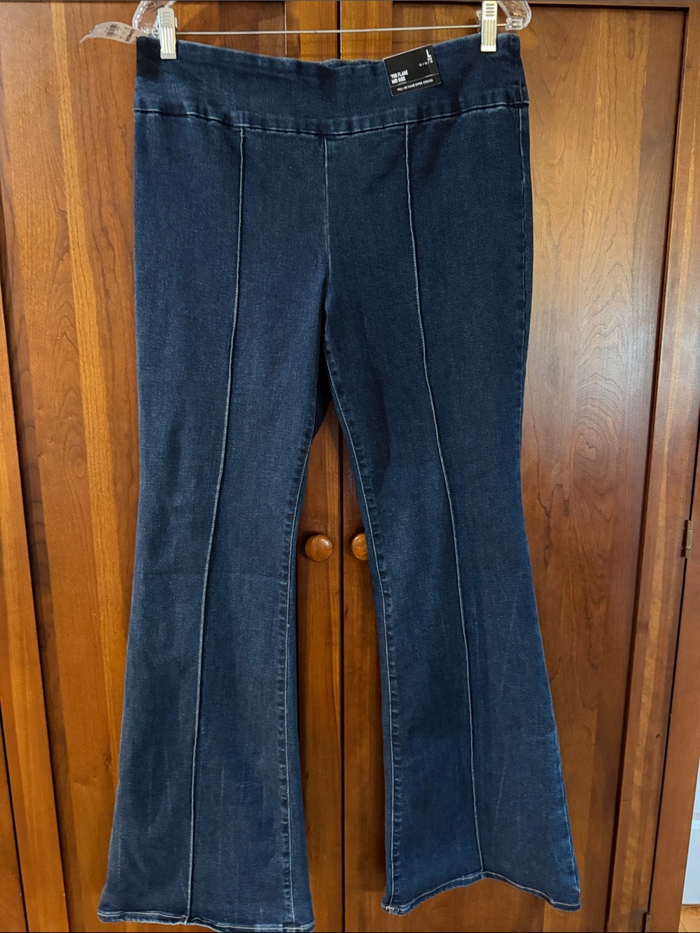 Express Pull On 70s Mid Rise Flare Jeans